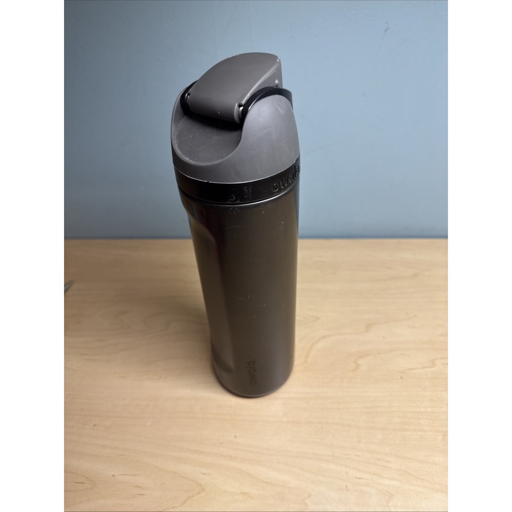Owala 24 oz. FreeSip Stainless Steel Water Bottle Very Black Used